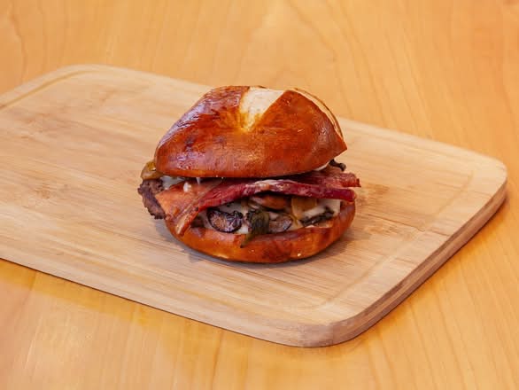 Harry’s Hamburgs photo 3