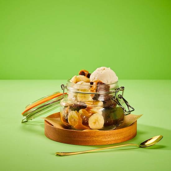 Brownie, Caramel & Banana Sundae (V)