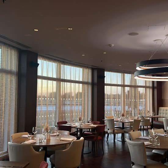 Cyprium Bar & Grill - Lingfield Park Marriott Hotel