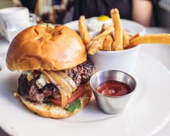 Burgers at Joe’s (Dallas)