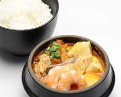 韓国風冷麺とスンドゥブの店 韓屋（ハノク）