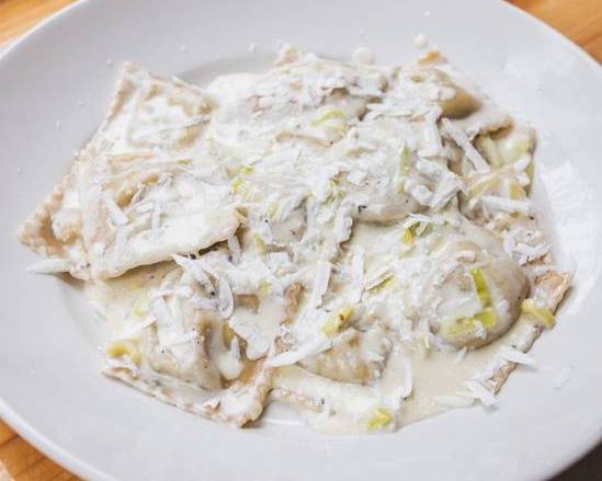 Ravioli al pesto siciliano