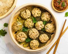 MOMO Kitchen (2401 Hampton Blvd.)