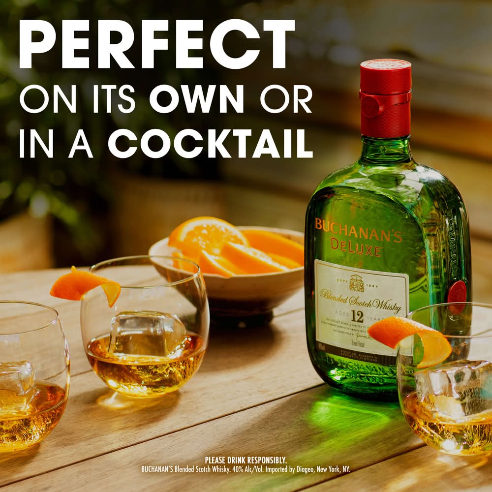 Buchanan's Deluxe Aged 12 Years Blended Scotch Whisky With Ice