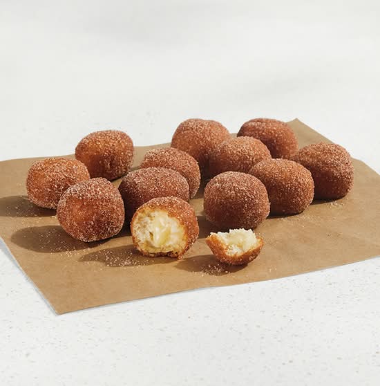 12 Cinnabon Delights