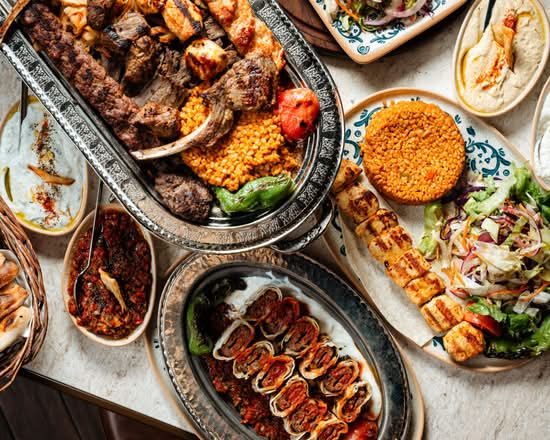 A La Istanbul Turkish Cuisine (140 Rideau St)