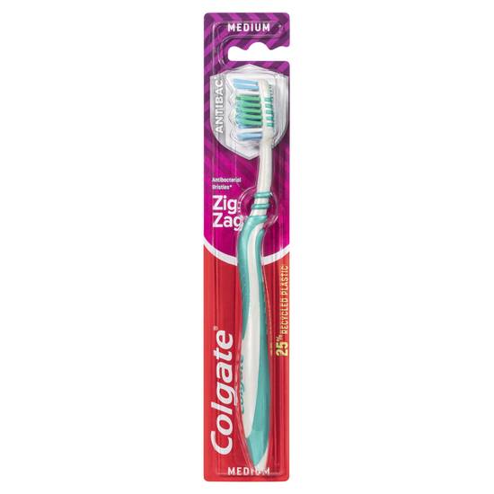 Colgate Zig Zag Manual Toothbrush, Medium Bristles, Interdental Reach (1 Pack)