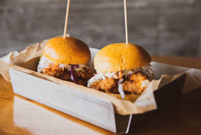 MARY’S FRIED CHICKEN SLIDERS