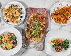 Maples Bar & Bistro