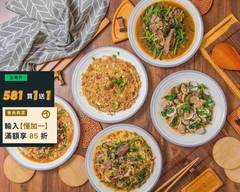 阿舍炒飯炒麵