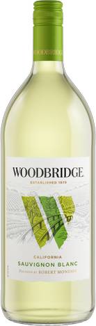 Woodbridge California Sauvignon Blanc White Wine (1.5 L)