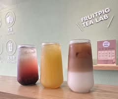 來杯果豬 茶研所 FruitPig Tea Lab