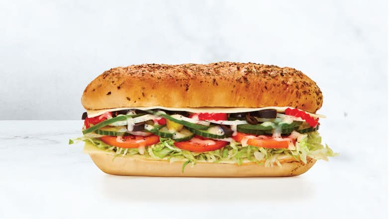 Small Veggie & Cheese Sub Combo / Petit sandwich végétarien et fromage