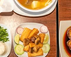 La Esquina Salvadoreña (Adams)