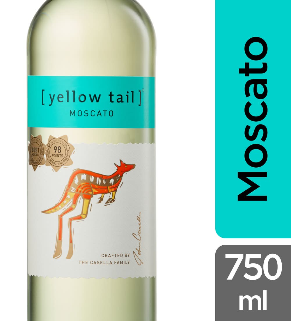 Yellow Tail Moscato White Wine (750 ml)