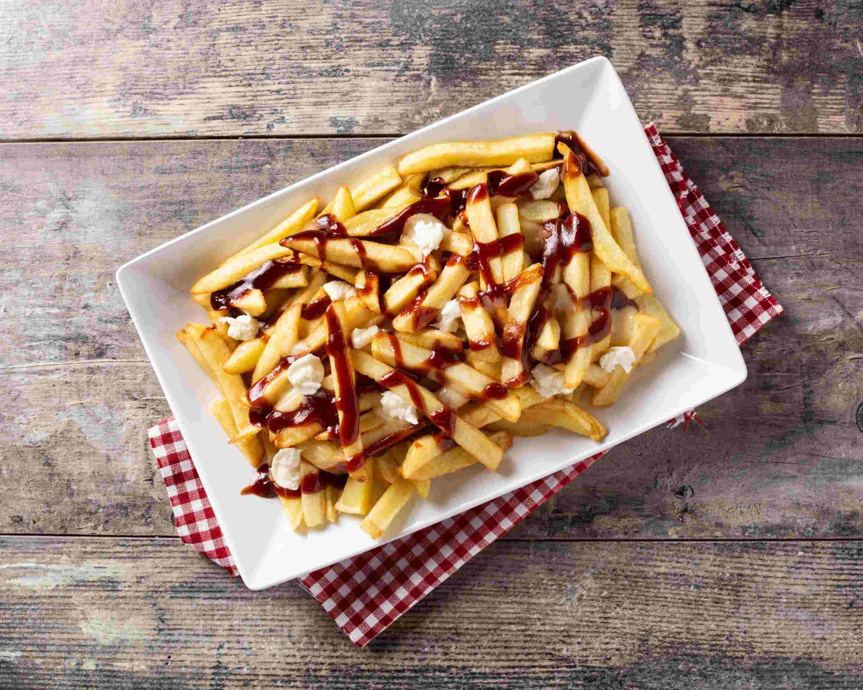 Order Poutine Queen Restaurant Delivery【Menu & Prices】| Toronto | Uber Eats