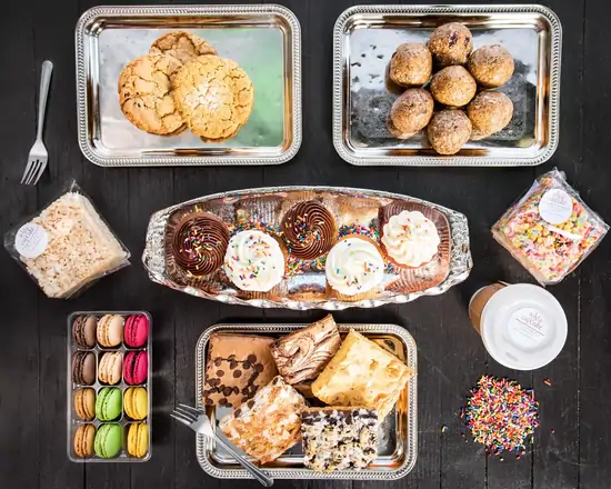 Donut King (3198 Elm Street Northeast)