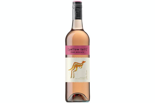 Yellow Tail Australian Pink Moscato Wine (750 ml)