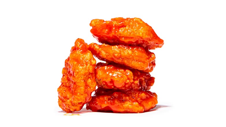Buffalo Chicken Nuggets (5) 380 cals