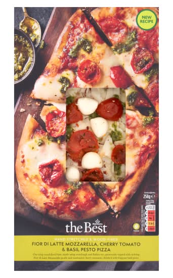Morrisons The Best Fior Di Latte Mozzarella Cherry Tomato & Basil Pesto Pizza (258g)