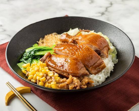 玫瑰油雞腿飯 Rice with Rose Soy Sauce Chicken