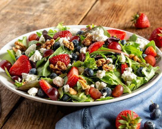 Berry & Goat Cheese Salad