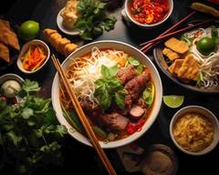 24 Train Express Noodle House - Pho Gold Train Mien Tay
