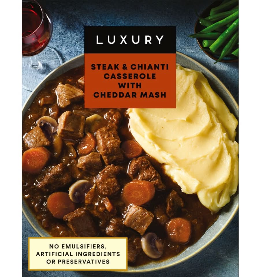 Iceland Luxury Steak and Chianti Casserole With Cheddar Mash (450g)