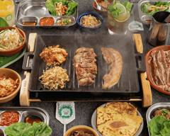 チーズとお肉の韓国料理 ベジテジや栄店