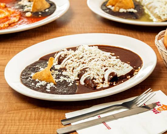 Enchiladas de mole