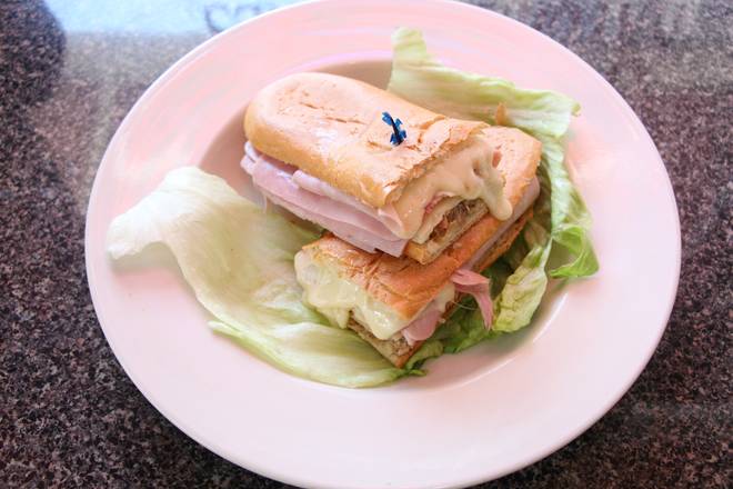 5 Estrellas Bakery Corporation photo 3