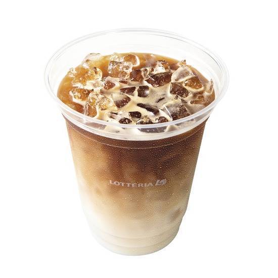 アイスカフェラテ Iced Cafe Latte