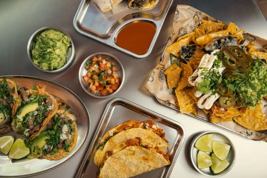 Taco Alto - Born