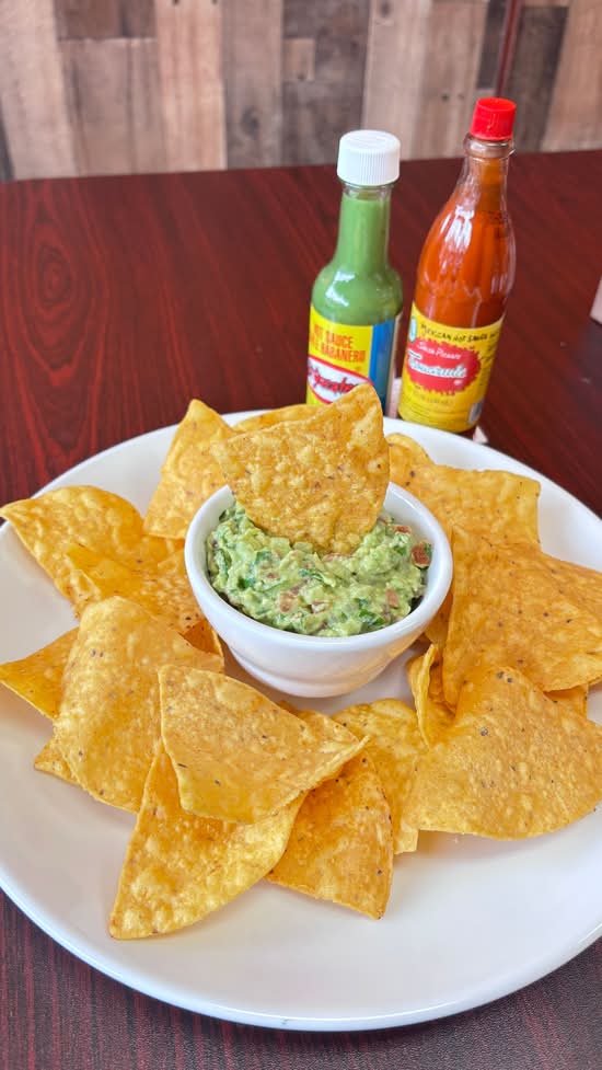 Chips Con Guacamole 8oz