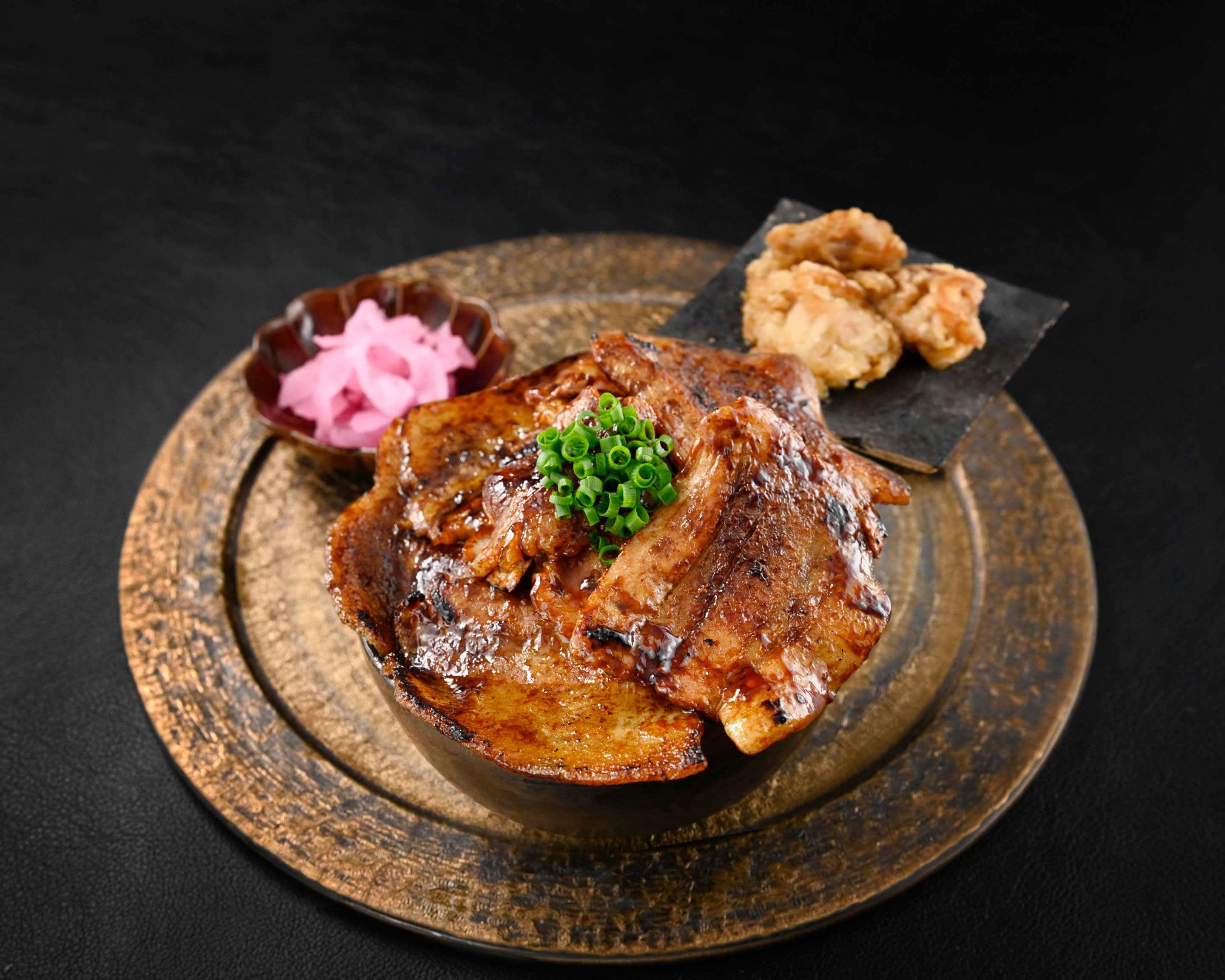 十勝豚丼 泉田 黄金町店の出前・宅配・テイクアウトメニュー