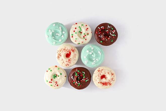 Holiday Decorated Cupcakes 8-box