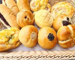 cafe&bakery HOALI カフェアンドベーカリー ホアリ