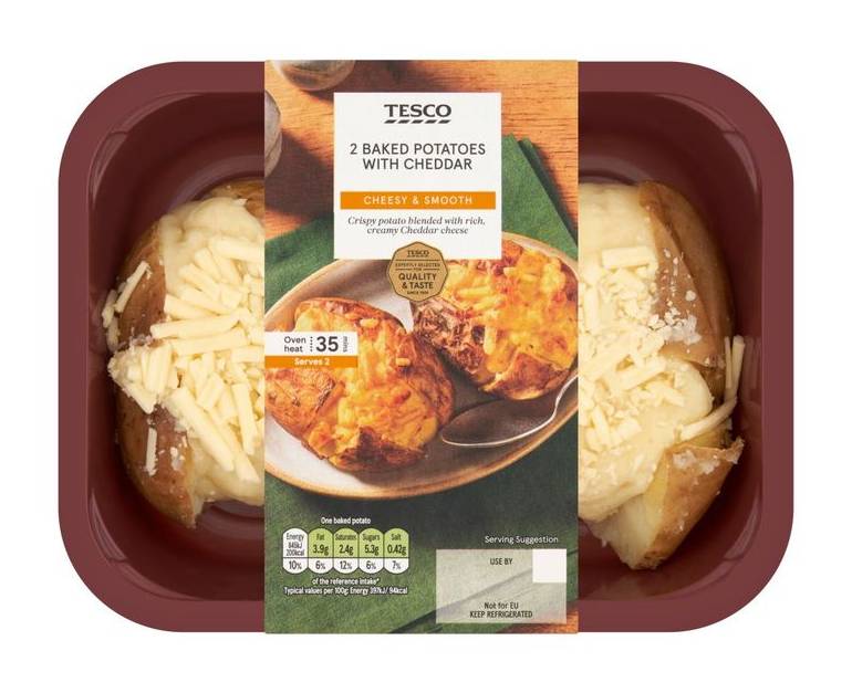 Tesco Baked Potatoes With Cheddar 450g (408493)