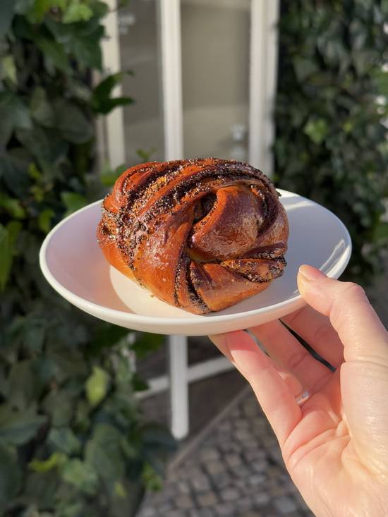 Poppy Seeds Bun