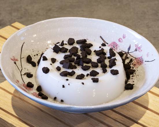 Coconut Pudding with Oreo 