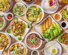 Pho Lantern Cafe (103 E 17th St)
