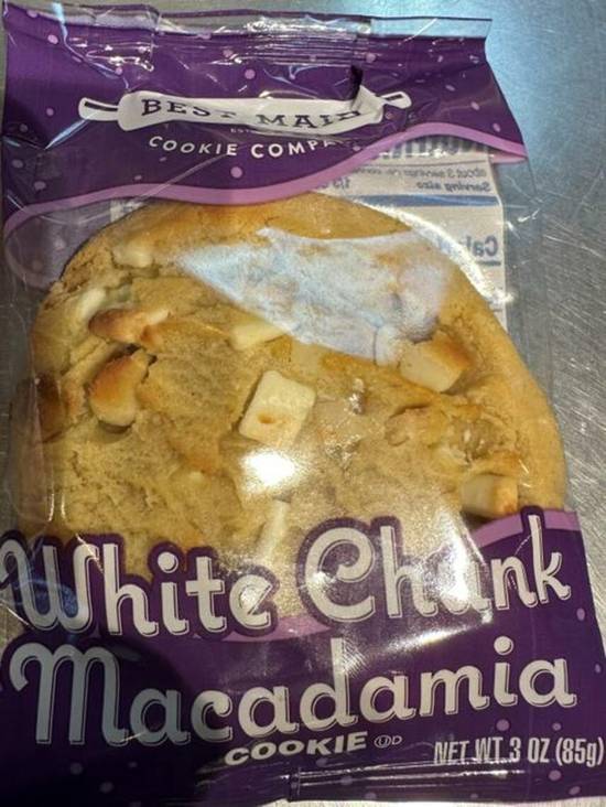White Chocolate Macadamia Cookie