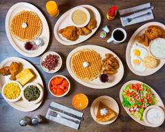 Roscoe's Chicken and Waffles (1514 North Gower St)