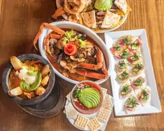 Las Islas Marias (Hillcrest Dr.)