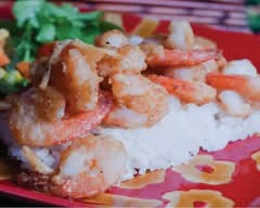 Sams Tiki Terrace @ Bamboo Hotel (2425 Kuhio Ave)