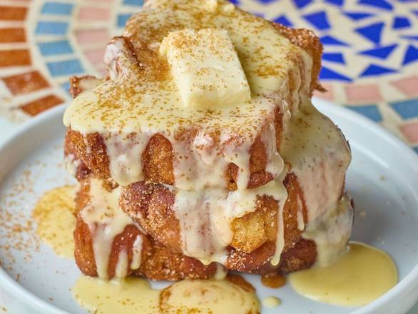 Cinnamon Roll French Toasts