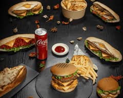 Mr. Street (36 Rue traversière, 0)