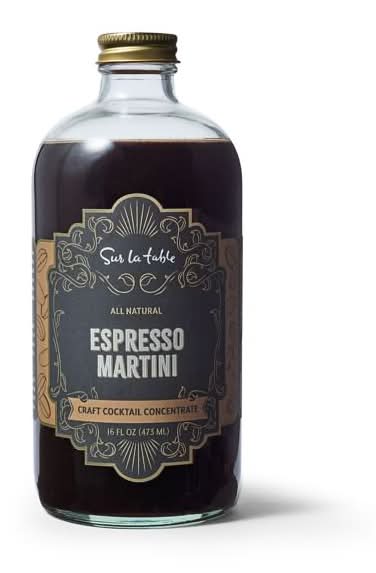 Sur la table Espresso Martini Craft Cocktail Mixer Brown