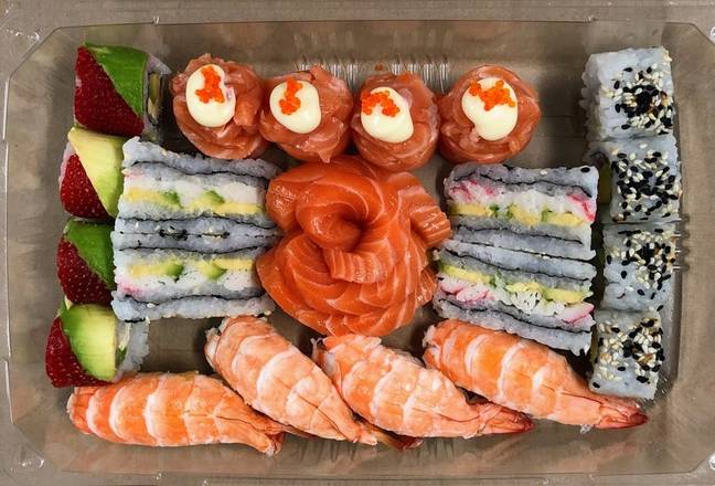 Exotic Seafood Sushi Platter 24pc