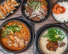 ホルモンらーめん白寿 8910 北新地店 Hormoneramen Hakuju 8910